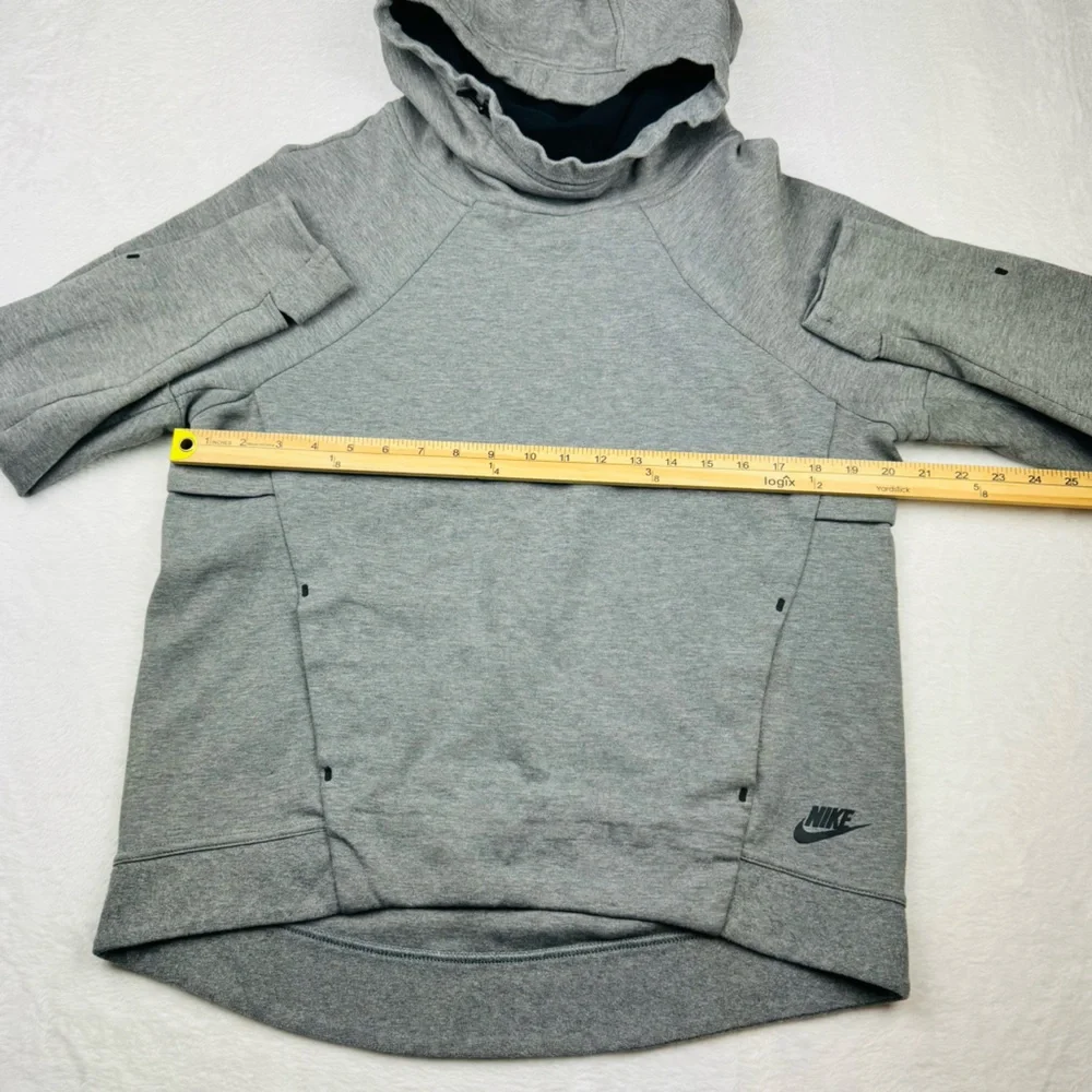 Nike Tech Women’s Fleece Funnel Hoodie. 
Gray /black. Size M . - Picture 2 of 8